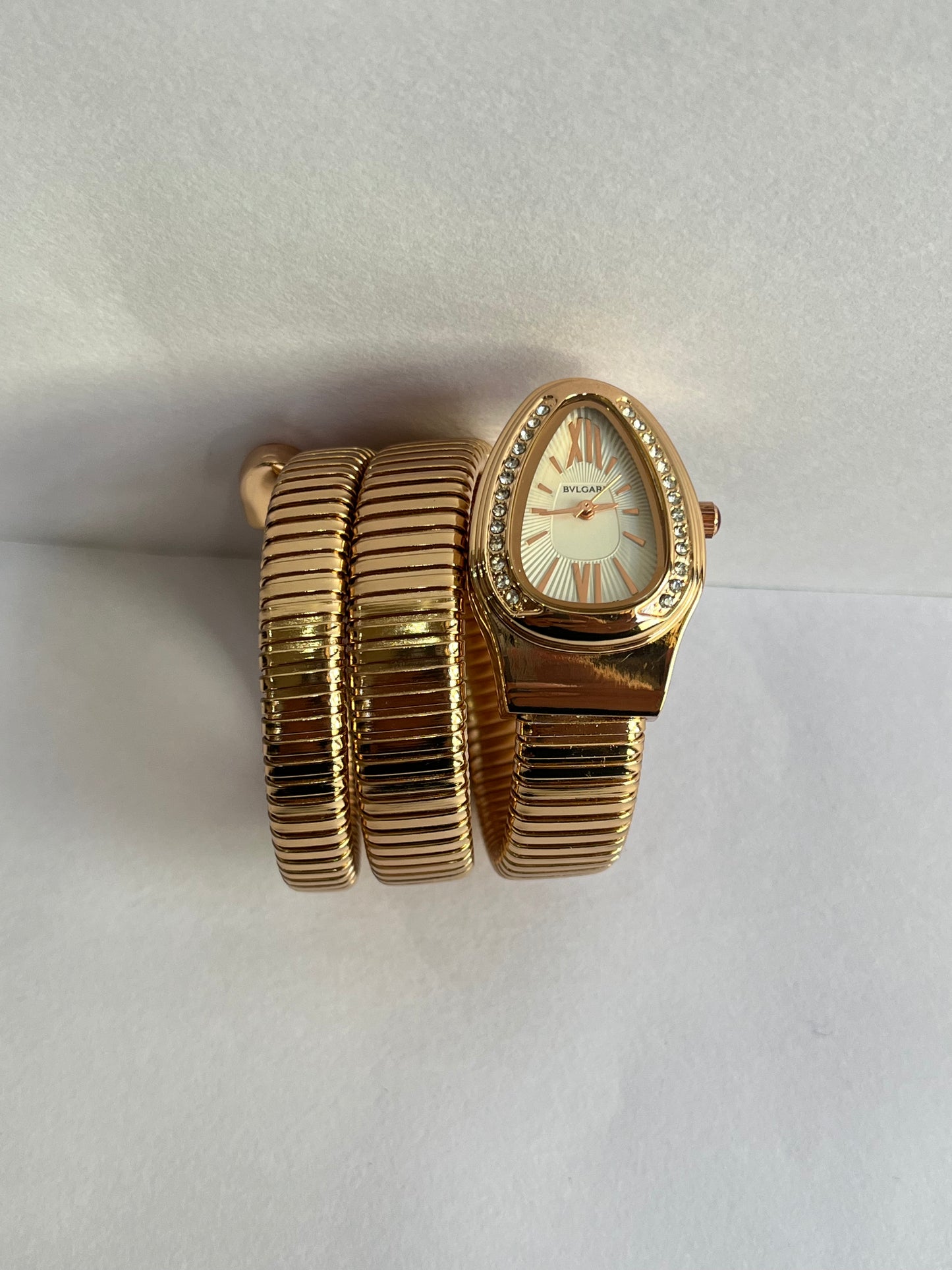 Ethereal Luxury Gold Oval Dial Bracelet Watch with Crystal Bezel